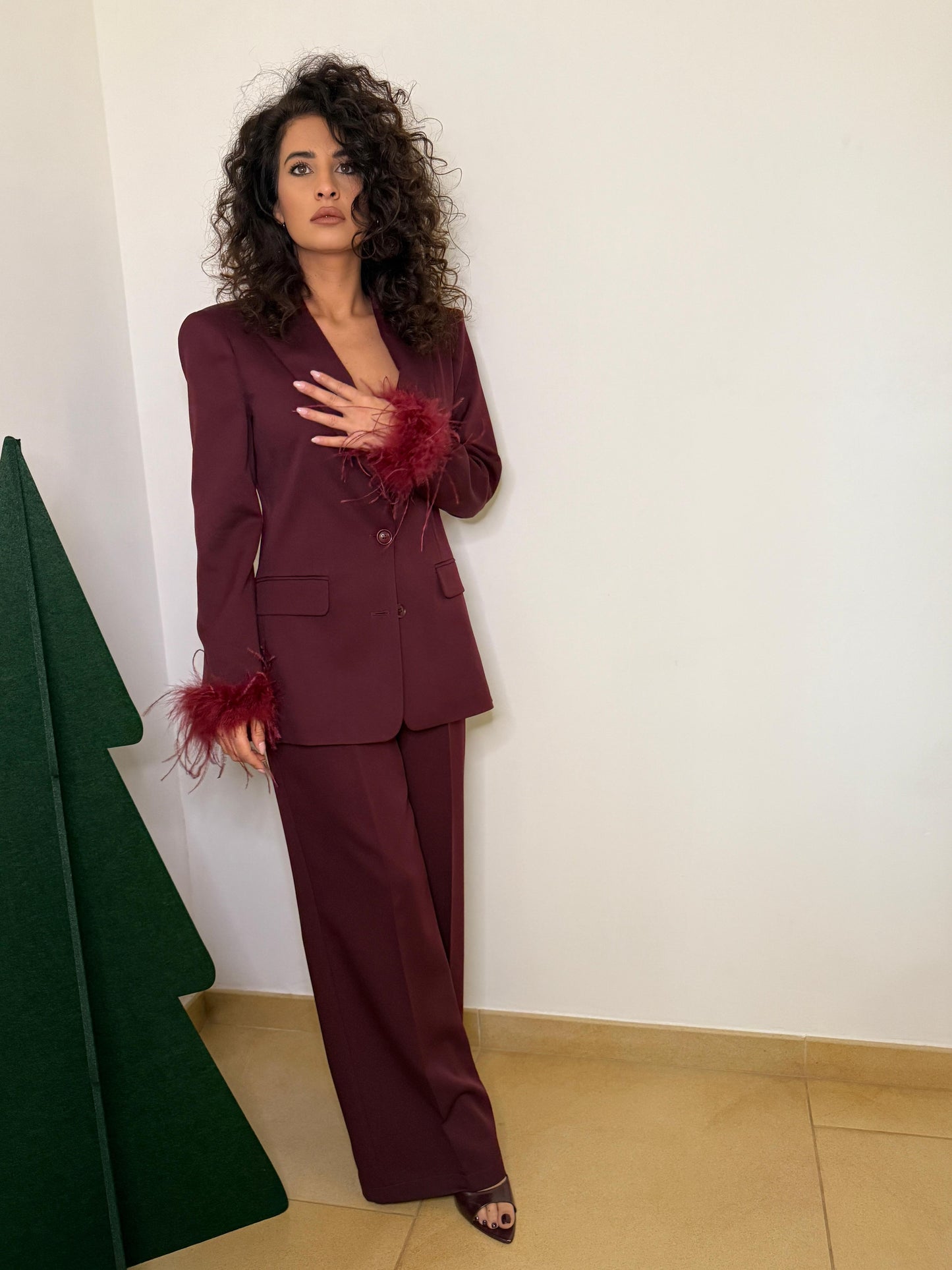 Tailleur con piume Ninèe