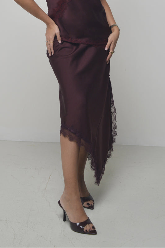 Gonna satinata pizzo