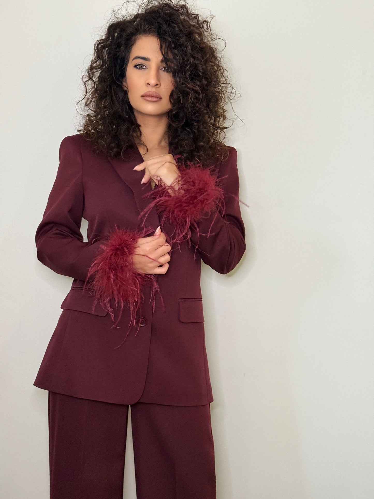 Tailleur con piume Ninèe