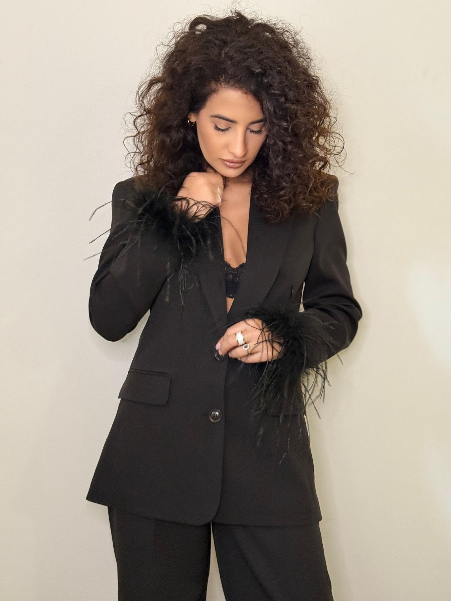 Tailleur con piume Ninèe
