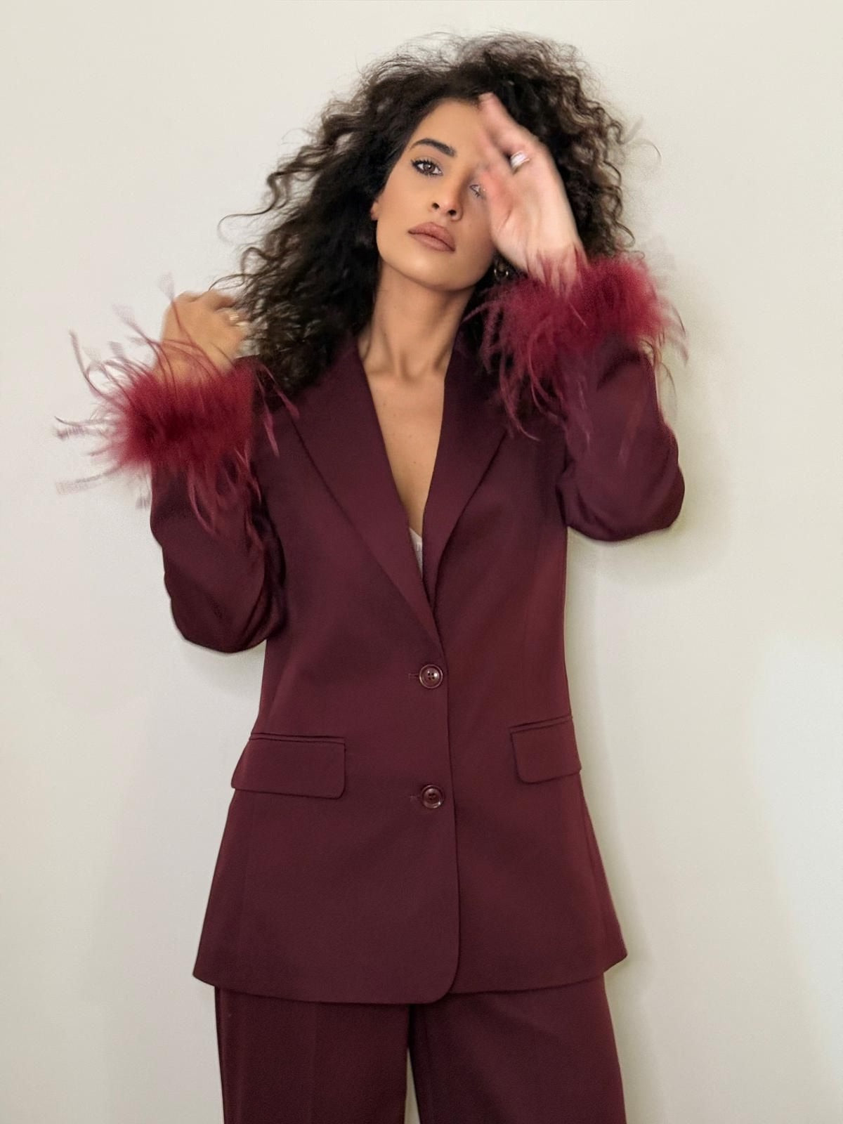 Tailleur con piume Ninèe